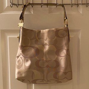 COACH: BEIGE & GOLD SHOULDER BAG-MEDIUM SIZE